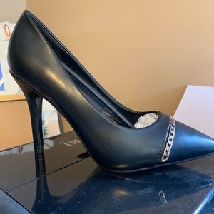 Versace Abbigliamento Aria leather pumps GORGEOUS